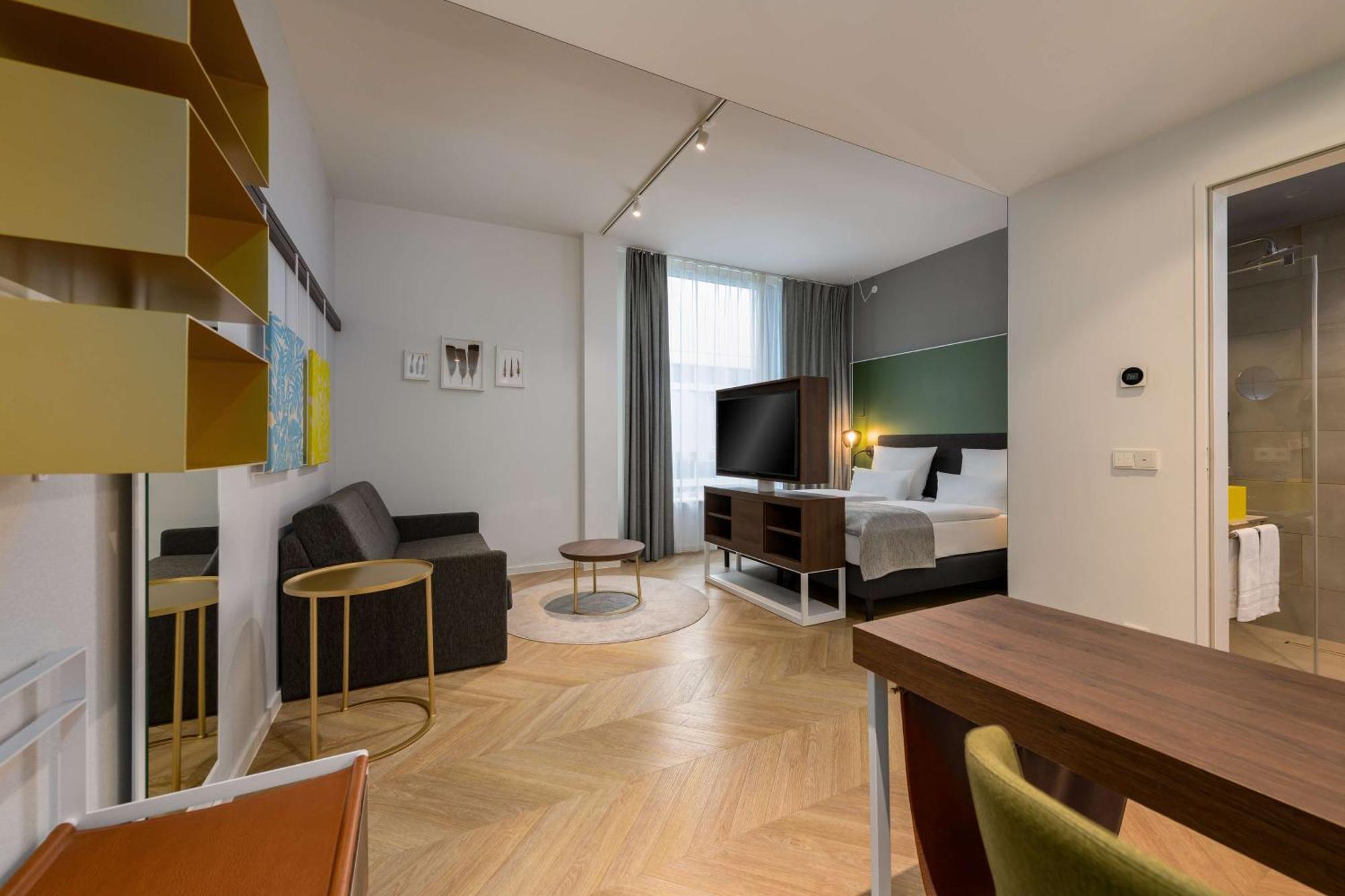 Flightgate Munich Airport Hotel, A Member Of Radisson Individuals Халльбергмос Экстерьер фото